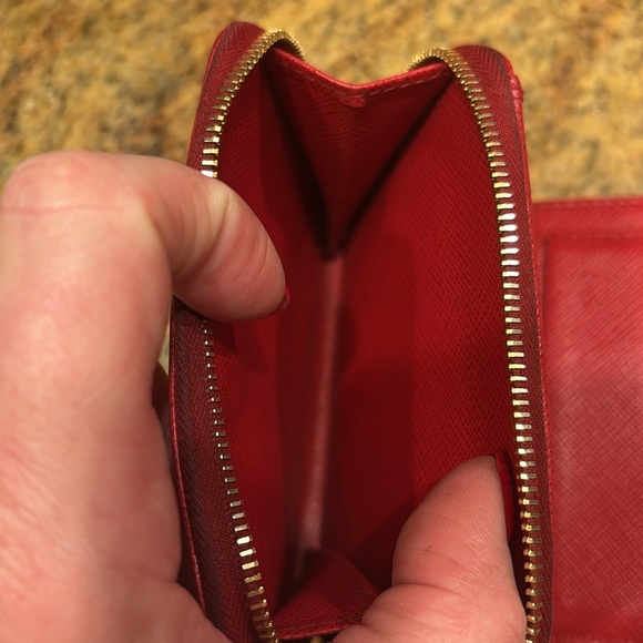 Prada Saffiano short billfold wallet - Picture 4 of 9